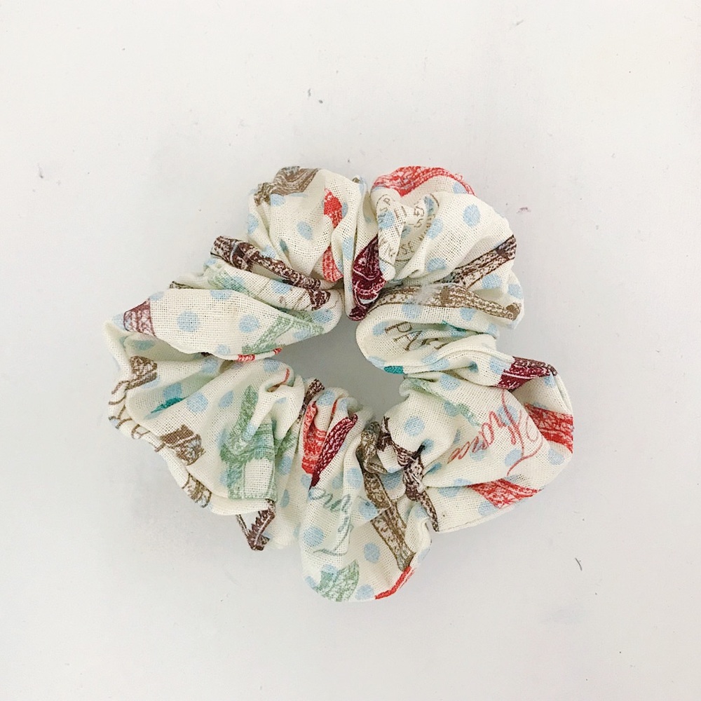 Eiffel Tower patterned scrunchie